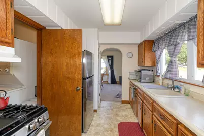 220 S First Street, Elburn, IL 60119 - Photo 9