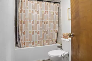605 W 20th St, Rock Falls, IL 61071 - Photo 7