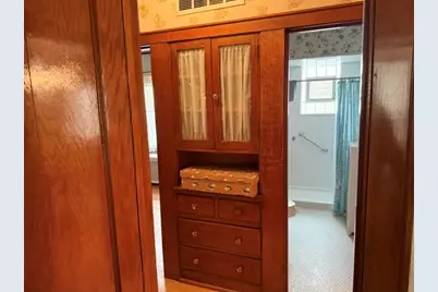 5330 W Melrose Street, Chicago, IL 60641 - Photo 9