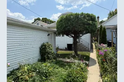5330 W Melrose Street, Chicago, IL 60641 - Photo 15