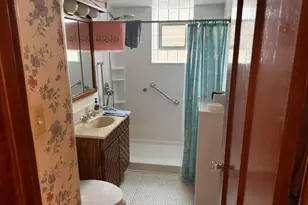 5330 W Melrose St, Chicago, IL 60641 - Photo 7