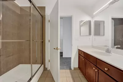 1000 W 15th Street #326, Chicago, IL 60608 - Photo 17