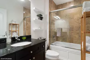 101 W Superior St, Chicago, IL 60654 - Photo 15