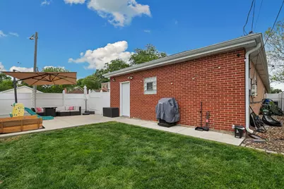 8900 S Utica Avenue, Evergreen Park, IL 60805 - Photo 23