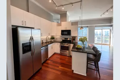 230 W Division Street #1501, Chicago, IL 60610 - Photo 5