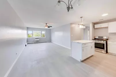 7854 S South Shore Drive #502, Chicago, IL 60649 - Photo 9