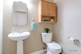 124 Carmella Dr, Crystal Lake, IL 60012 - Photo 15