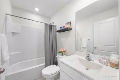 2041 Sequoia Avenue, Mundelein, IL 60060 - Photo 25