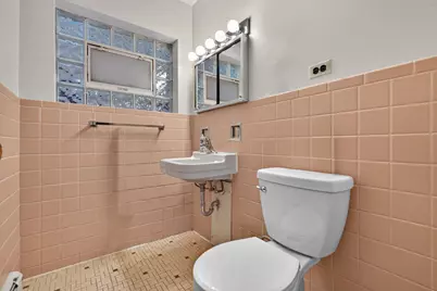 [Address not provided], Evanston, IL 60202 - Photo 9