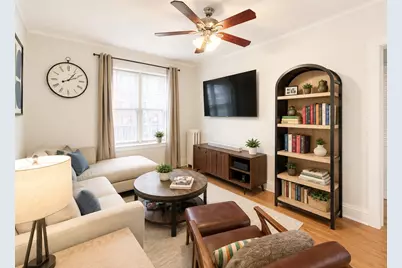 654 W Oakdale Avenue #2N, Chicago, IL 60657 - Photo 3