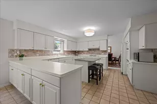 542 Wayland Ave, Kenilworth, IL 60043 - Photo 17