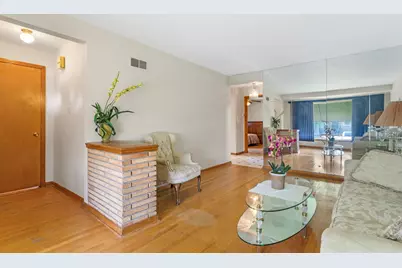 2146 N McVicker Avenue, Chicago, IL 60639 - Photo 3
