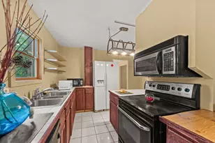 661 S Red Oak Ln, Chana, IL 61015 - Photo 7