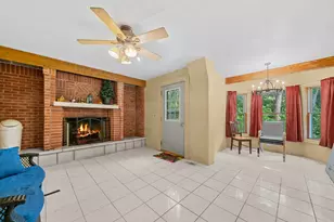 661 S Red Oak Ln, Chana, IL 61015 - Photo 9
