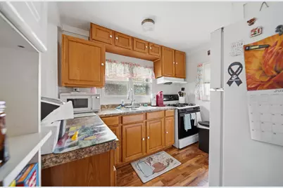 1010 W 5th Street, Sterling, IL 61081 - Photo 7
