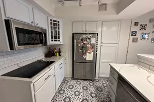 [Address not provided], Chicago, IL 60613 - Photo 7