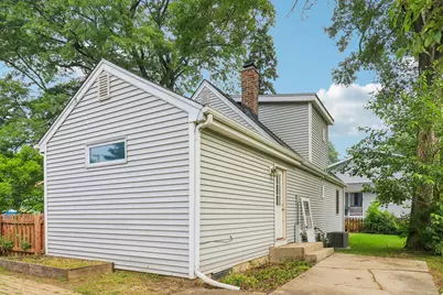 4811 Roslyn Road, Downers Grove, IL 60515 - Photo 5