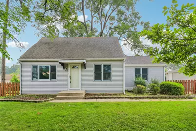 4811 Roslyn Road, Downers Grove, IL 60515 - Photo 1