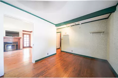 221 W Courtland Street, Mundelein, IL 60060 - Photo 5