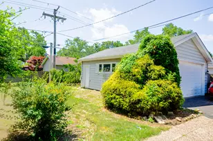 221 W Courtland St, Mundelein, IL 60060 - Photo 23