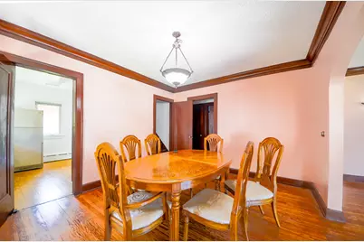 221 W Courtland Street, Mundelein, IL 60060 - Photo 9