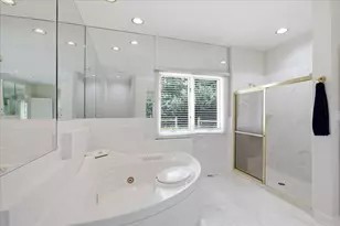 34 Robin Hood Ranch, Oak Brook, IL 60523 - Photo 9