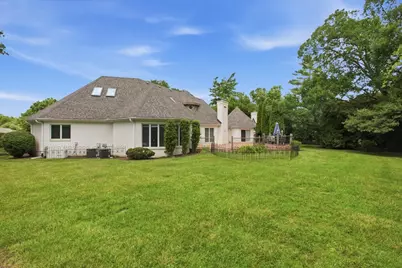34 Robin Hood Ranch, Oak Brook, IL 60523 - Photo 33