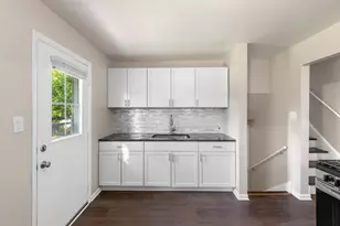 3308 Birchwood Dr, Hazel Crest, IL 60429 - Photo 9
