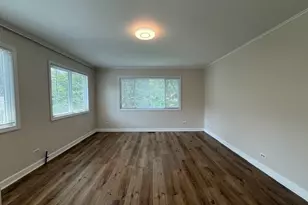 318 S Hale St, Palatine, IL 60067 - Photo 9