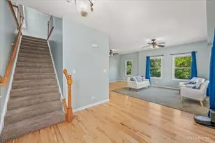 176 S Channing St, Elgin, IL 60120 - Photo 3