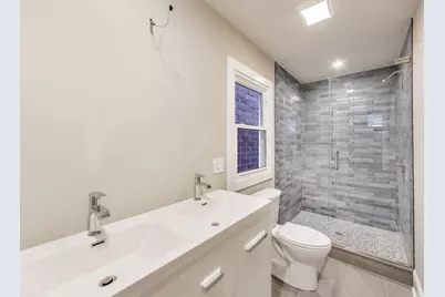 1429 W Grand Avenue #3F, Chicago, IL 60642 - Photo 17