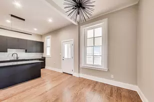 1429 W Grand Ave, Chicago, IL 60642 - Photo 11