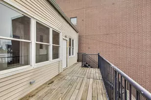 1429 W Grand Ave, Chicago, IL 60642 - Photo 29