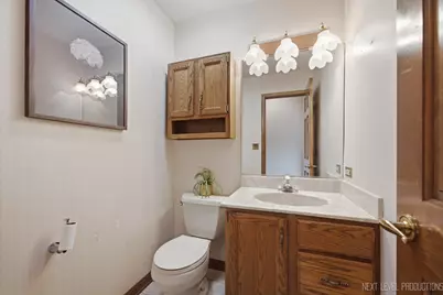 1054 S Oakland Avenue, Villa Park, IL 60181 - Photo 15