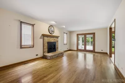 1054 S Oakland Avenue, Villa Park, IL 60181 - Photo 9