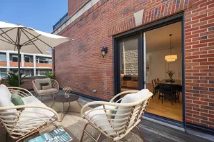 802 W Wolfram St, Chicago, IL 60657 - Photo 25