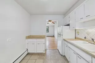 7019 N Ridge Blvd, Chicago, IL 60645 - Photo 13
