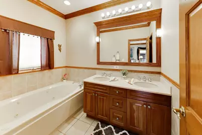 5837 N Virginia Avenue, Chicago, IL 60659 - Photo 21