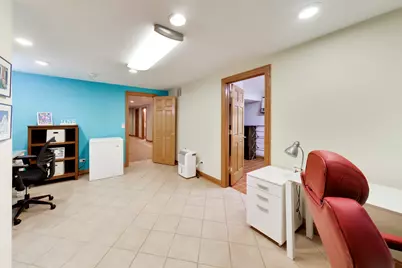 5837 N Virginia Avenue, Chicago, IL 60659 - Photo 35