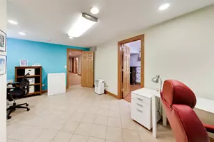 5837 N Virginia Ave, Chicago, IL 60659 - Photo 35