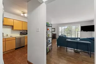 [Address not provided], Willowbrook, IL 60527 - Photo 7