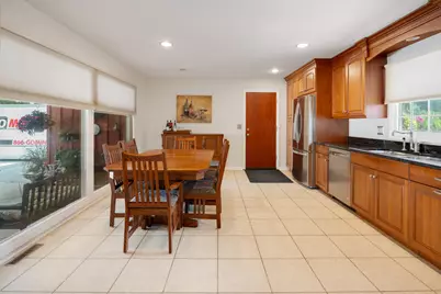 736 Deborah Avenue, Elgin, IL 60123 - Photo 9