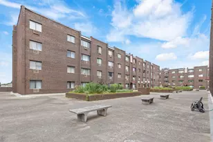 8444 W Wilson Ave, Chicago, IL 60656 - Photo 9