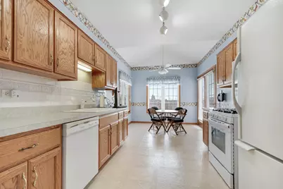 5553 Foxwoods Drive, Oak Lawn, IL 60453 - Photo 9