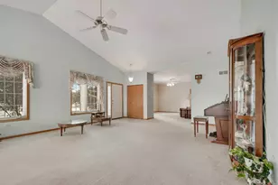 5553 Foxwoods Dr, Oak Lawn, IL 60453 - Photo 5