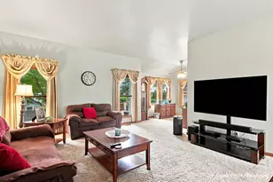 4729 Crystal Trail, McHenry, IL 60050 - Photo 11