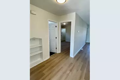 8312 S Phillips Avenue, Chicago, IL 60617 - Photo 7