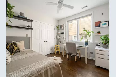 910 N Washtenaw Avenue #1, Chicago, IL 60622 - Photo 15