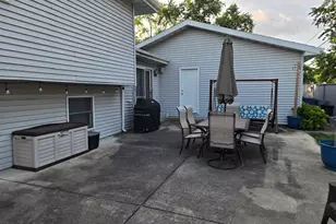 78 W 31st St, Steger, IL 60475 - Photo 5