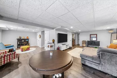439 S Church Road S, Bensenville, IL 60106 - Photo 33